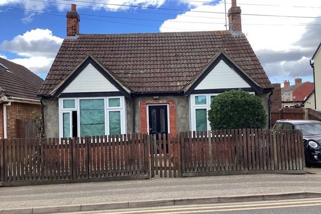 2 bedroom detached bungalow for sale