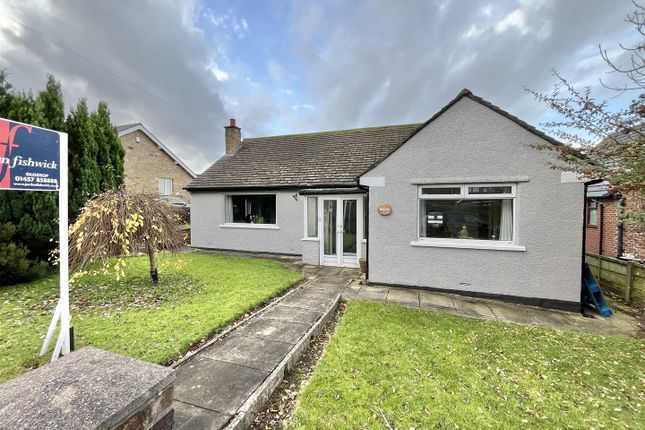 Simmondley Lane, Glossop 3 bed detached bungalow for sale
