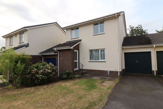 3 bedroom link detached house for sale
