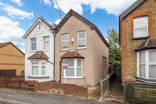 2 bedroom semi-detached house for sale