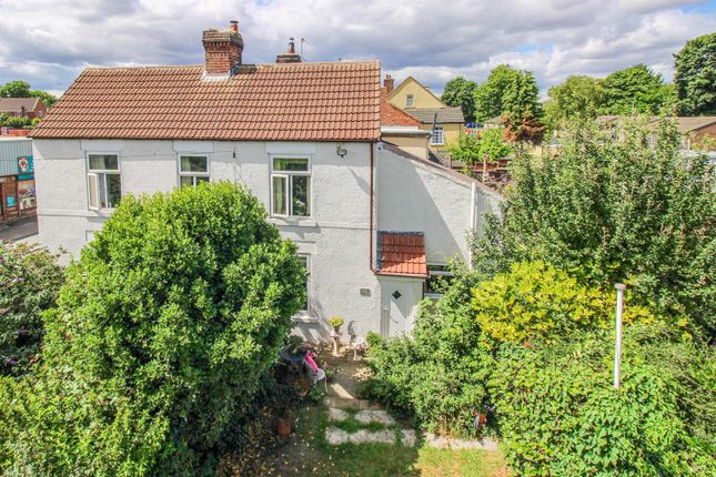 3 bedroom cottage for sale