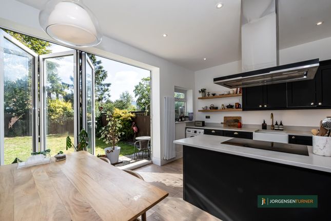 Staverton Road, London, NW2 2 bed flat for sale