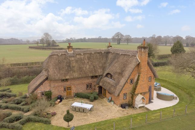 Headley BERKSHIRE 5 bed detached house for sale