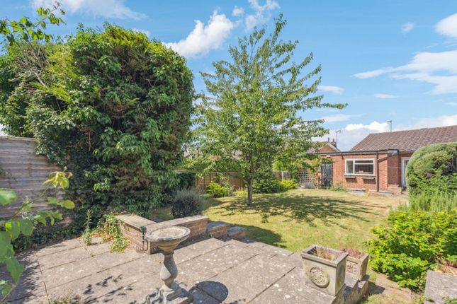 Little Ham Lane, Princes Risborough HP27 2 bed detached bungalow for sale