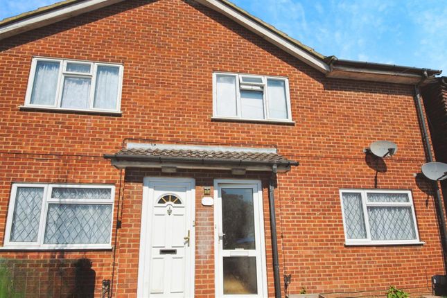 2 bedroom maisonette for sale