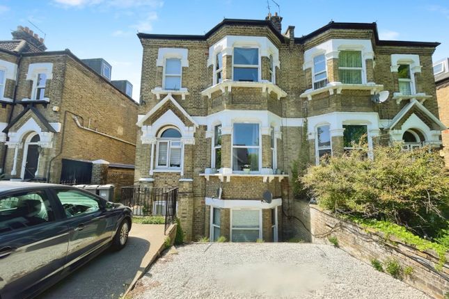 Boston Manor Road, Brentford 2 bed maisonette for sale