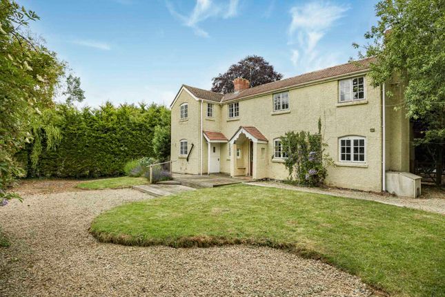 Holme Oaks, Hereford HR1 5 bed detached house for sale