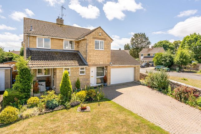 Hollis Gardens, Luckington 3 bed detached house for sale