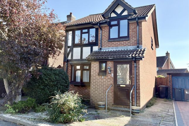 Beuzeville Avenue, Hailsham 3 bed detached house for sale