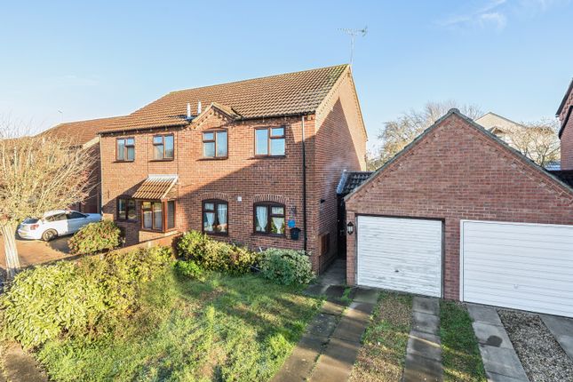 3 bedroom semi-detached house for sale