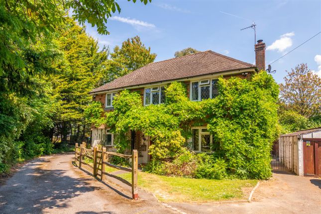 Oakwood Road, Horley 4 bed detached house for sale