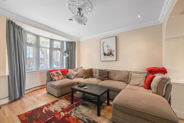 4 bedroom end of terrace house for sale