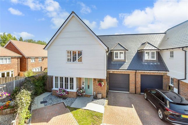 Juniper Court, Headcorn, Kent 4 bed link detached house for sale