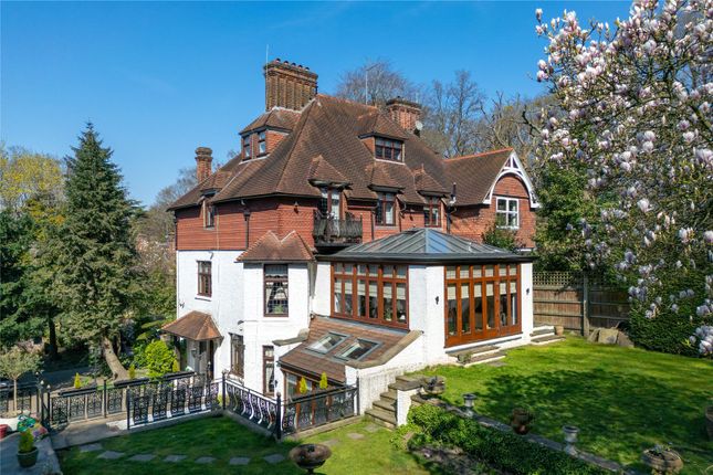North End Avenue, Hampstead, London, NW3 5 bed semi