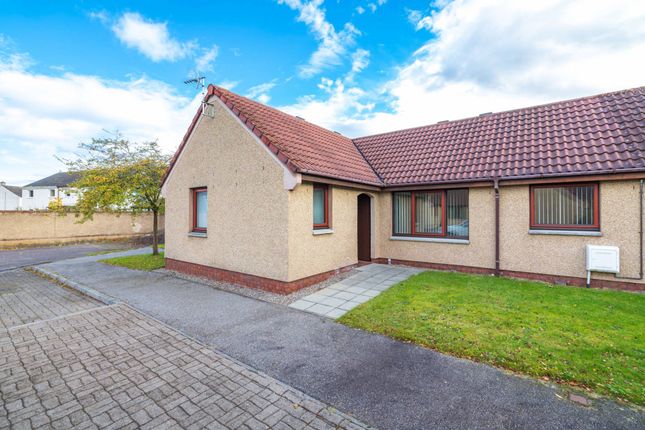 2 bedroom semi-detached bungalow for sale