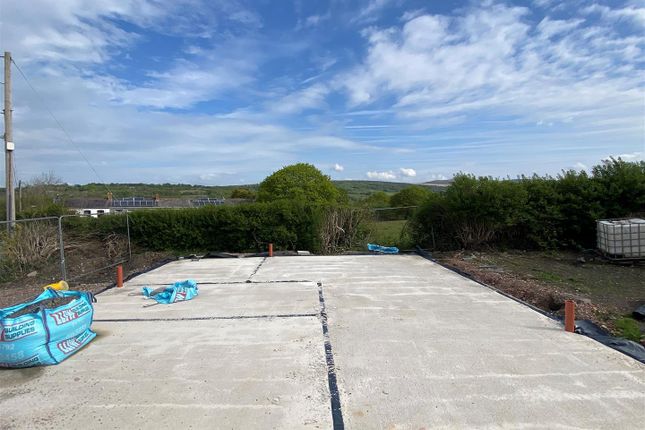 Wernoleu Road, Ammanford SA18 5 bed property with land for sale