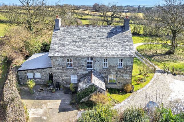 6 bed detached house