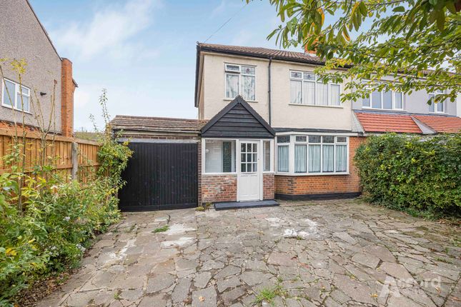 Clyde Crescent, Upminster, RM14 3 bed end of terrace house for sale