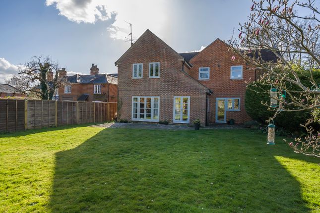 Bridle Road, Reading RG8 4 bed detached house for sale