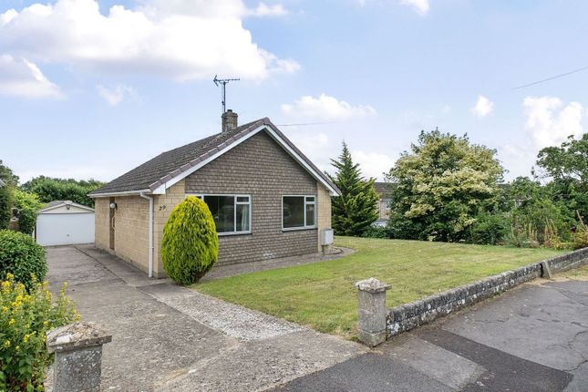 Newall Tuck Road, Chippenham SN15 2 bed detached bungalow for sale