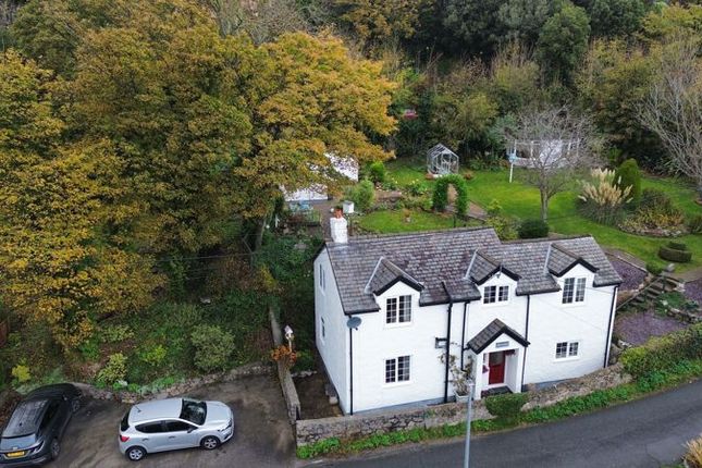 Segurinside, Llandudno Junction 2 bed cottage for sale