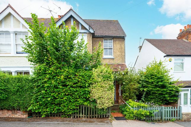Moreton Road, Worcester Park, KT4 3 bed semi