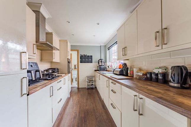Wollaston Road, Lowestoft 3 bed terraced house for sale
