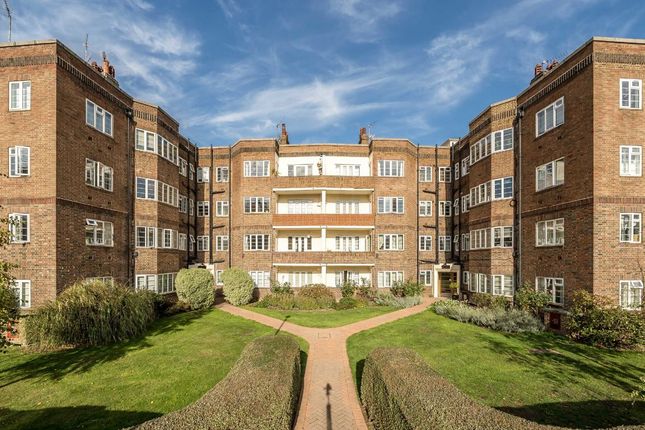 Chiswick Village, London W4 2 bed flat for sale