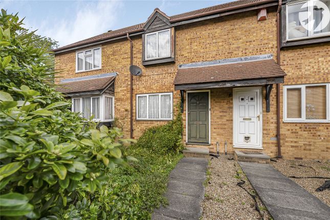 Knights Manor Way, Dartford, Kent, DA1 2 bed terraced house for sale