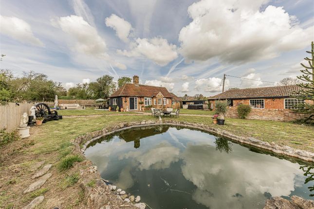 Mill Lane, Bridge, Kent 2 bed detached bungalow for sale