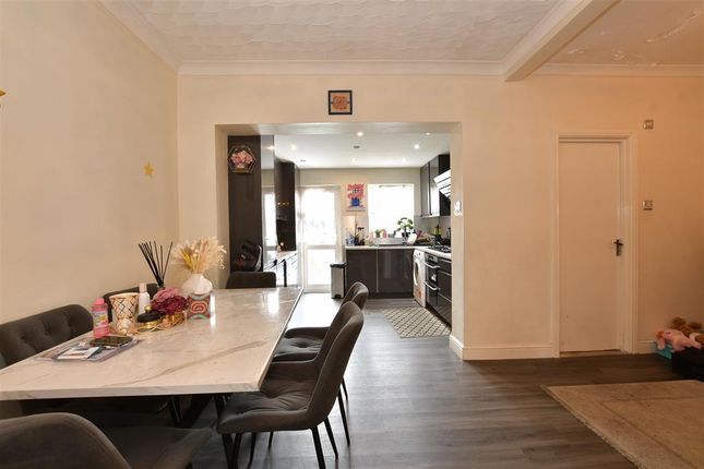 Kenilworth Avenue, Walthamstow 3 bed terraced house for sale