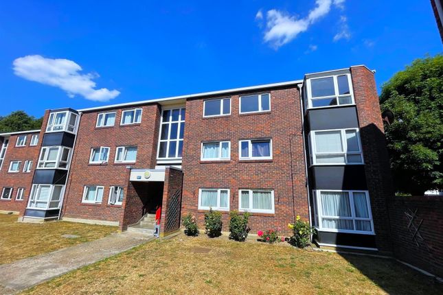 Sheldrick Close, Colliers Wood SW19 2 bed flat for sale