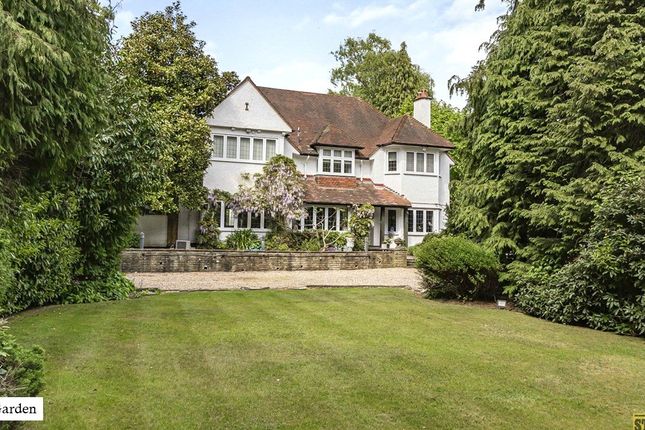Camlet Way, Hadley Common, EN4 6 bed detached house for sale