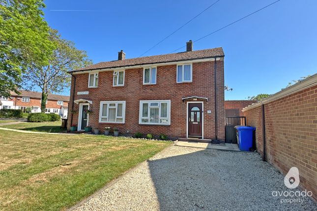2 bedroom semi-detached house for sale