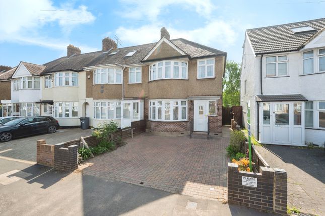 Elmer Gardens, Isleworth TW7 3 bed end of terrace house for sale