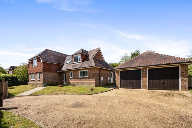 Rookwood Park, Horsham, RH12 5 bed detached house for sale
