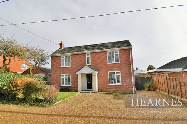 Tricketts Lane, Ferndown, BH22 4 bed detached house for sale