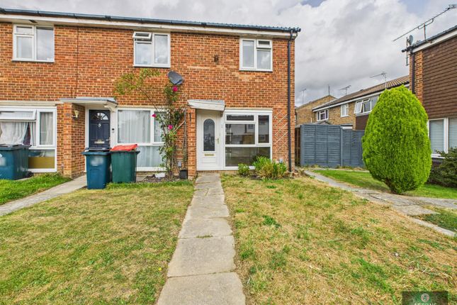 Ash Keys, Crawley RH10 2 bed end of terrace house for sale