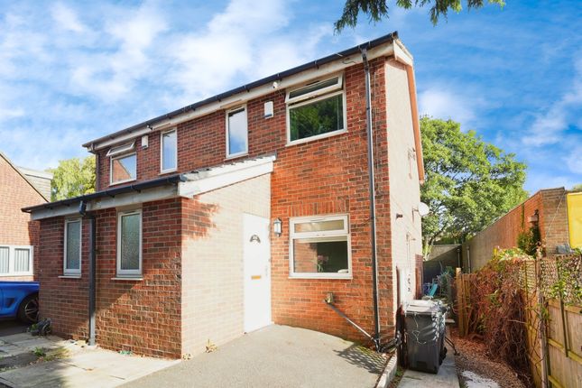 2 bedroom semi-detached house for sale
