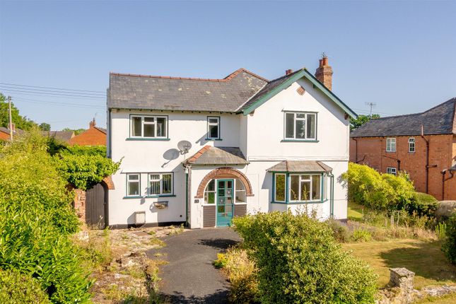 Malvern Road, Powick, Worcester 3 bed detached house for sale