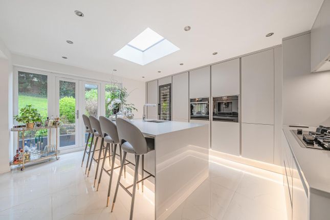 Sylvester Avenue, Chislehurst, Kent, BR7 4 bed detached house for sale