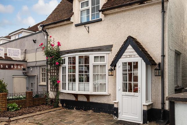 The Street, Ashtead, Surrey, KT21 2AH 3 bed semi