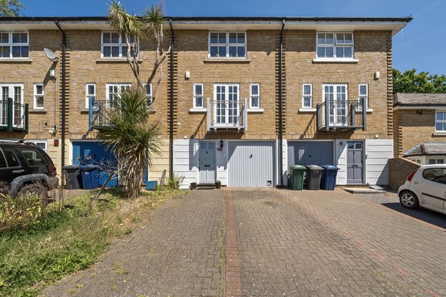 4 bedroom town house for sale