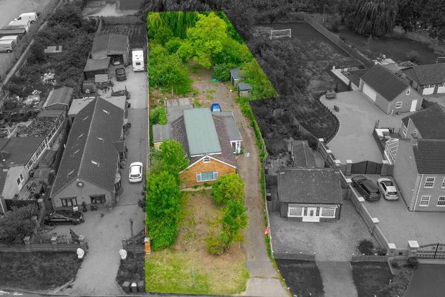 High Road, Wisbech St Mary, Wisbech... 3 bed chalet for sale