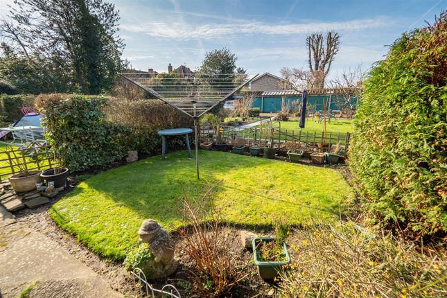 12 Stanley Road, Sutton 2 bed maisonette for sale