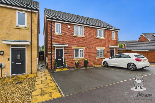 Upton Close, St. Helens, Merseyside, WA9 3 bed semi