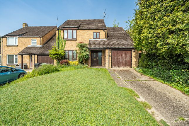 Marshall Close, Purley on Thames... 4 bed link detached house for sale