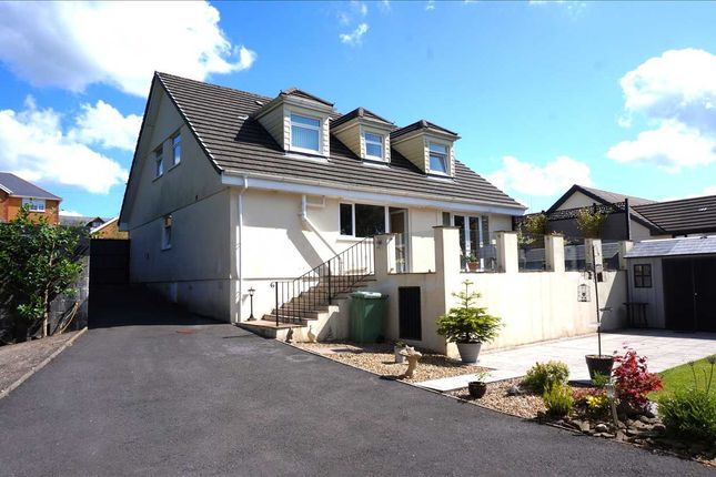 Clos Y Dderwen, GORSLAS, Llanelli 4 bed detached bungalow for sale