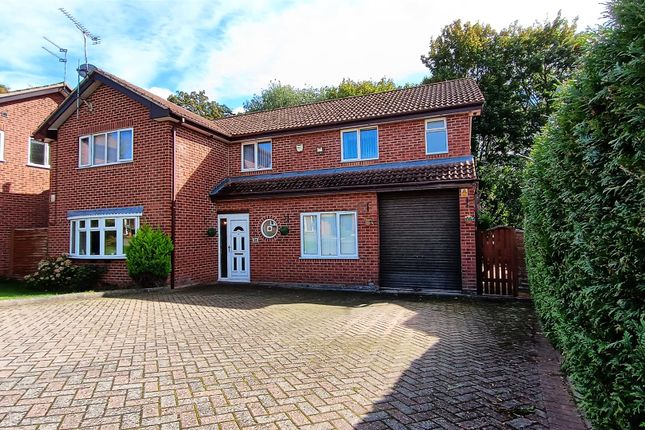 Dodd Ave, Off Myton Road, Warwick 6 bed house for sale