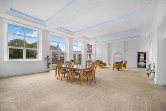 Pantyffynnon Road, Swansea SA9 6 bed detached house for sale